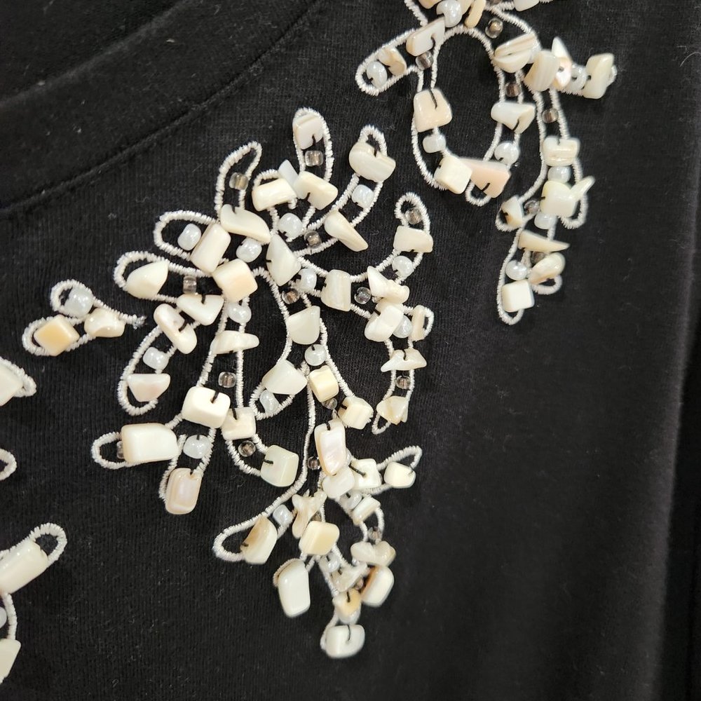 SALE! Bob Mackie Top. Price reduced. - Picture 3 of 4